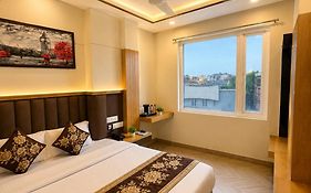 Hotel Aman Imperial Just Near New Delhi Railway Station And Connaught Place